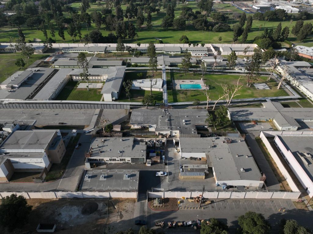 Judge holds off on ordering shutdown of L.A. County’s juvenile hall