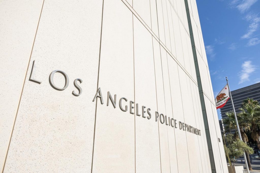 LAPD lieutenant claims he raised alarm about gang unit ‘ghost stops’