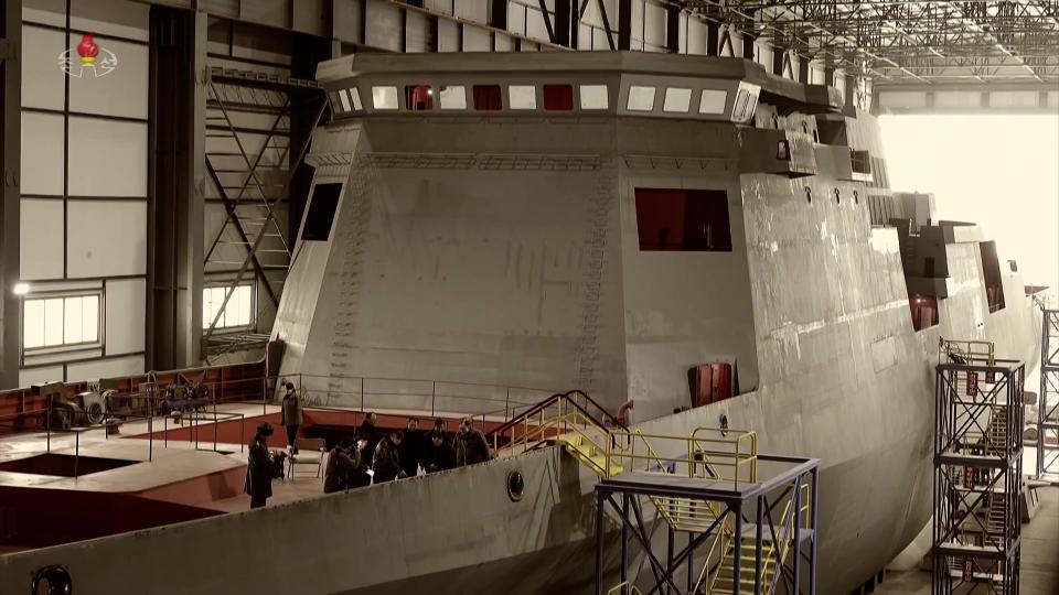 A view of the area forward of the bow reveals an aperture that may well be intended to accommodate a VLS. <em>KCNA</em>