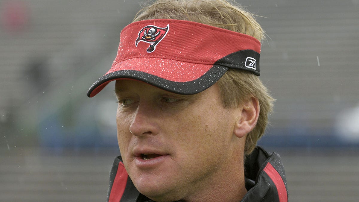 Tampa Bay Buccaneers coach Jon Gruden directs  the North team at the 2007 Under Armour Senior Bowl in Mobile Jan. 27.