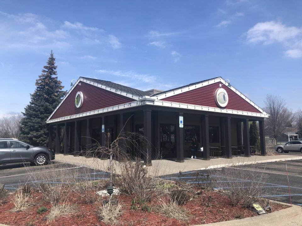 The previous home of Zaytoon&nbsp;Mediterranean Grill Lansing, which closed over the summer.