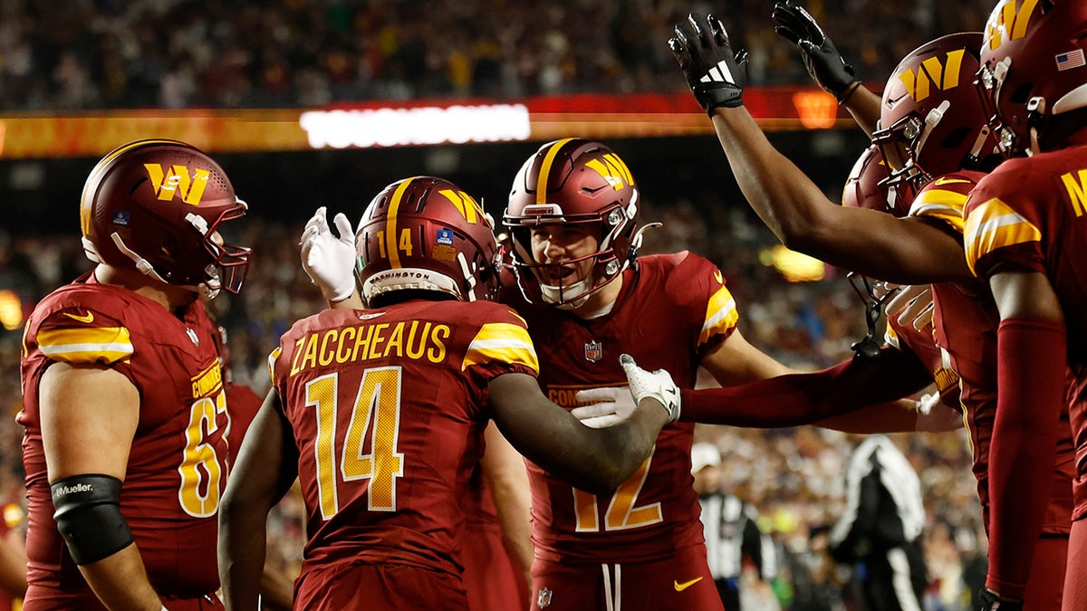 Washington Commanders celebrate touchdown