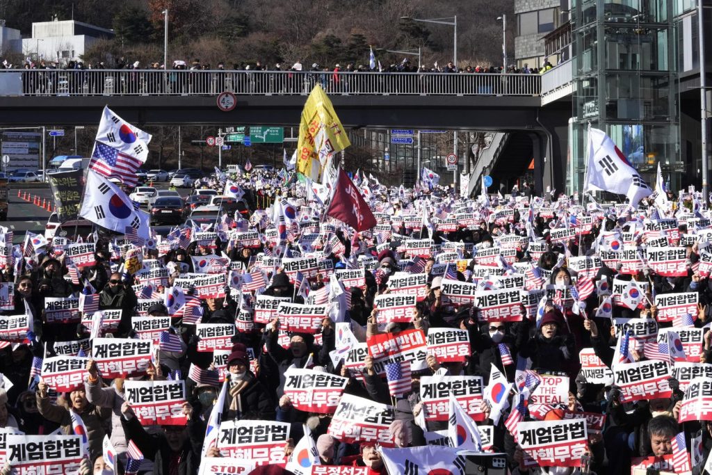 South Korean investigators head to Seoul in attempt to detain impeached President Yoon Suk Yeol