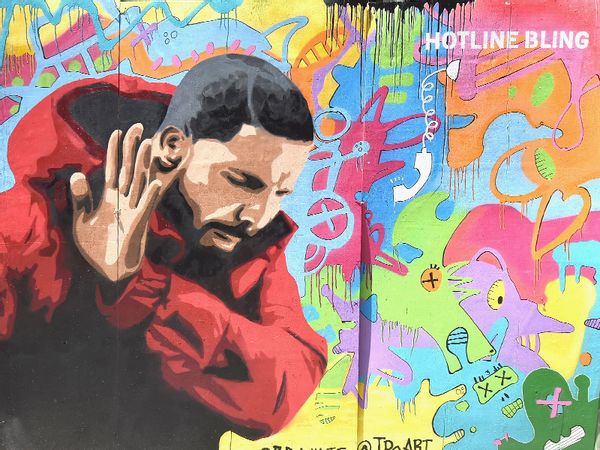 Drake Hotline Bling mural