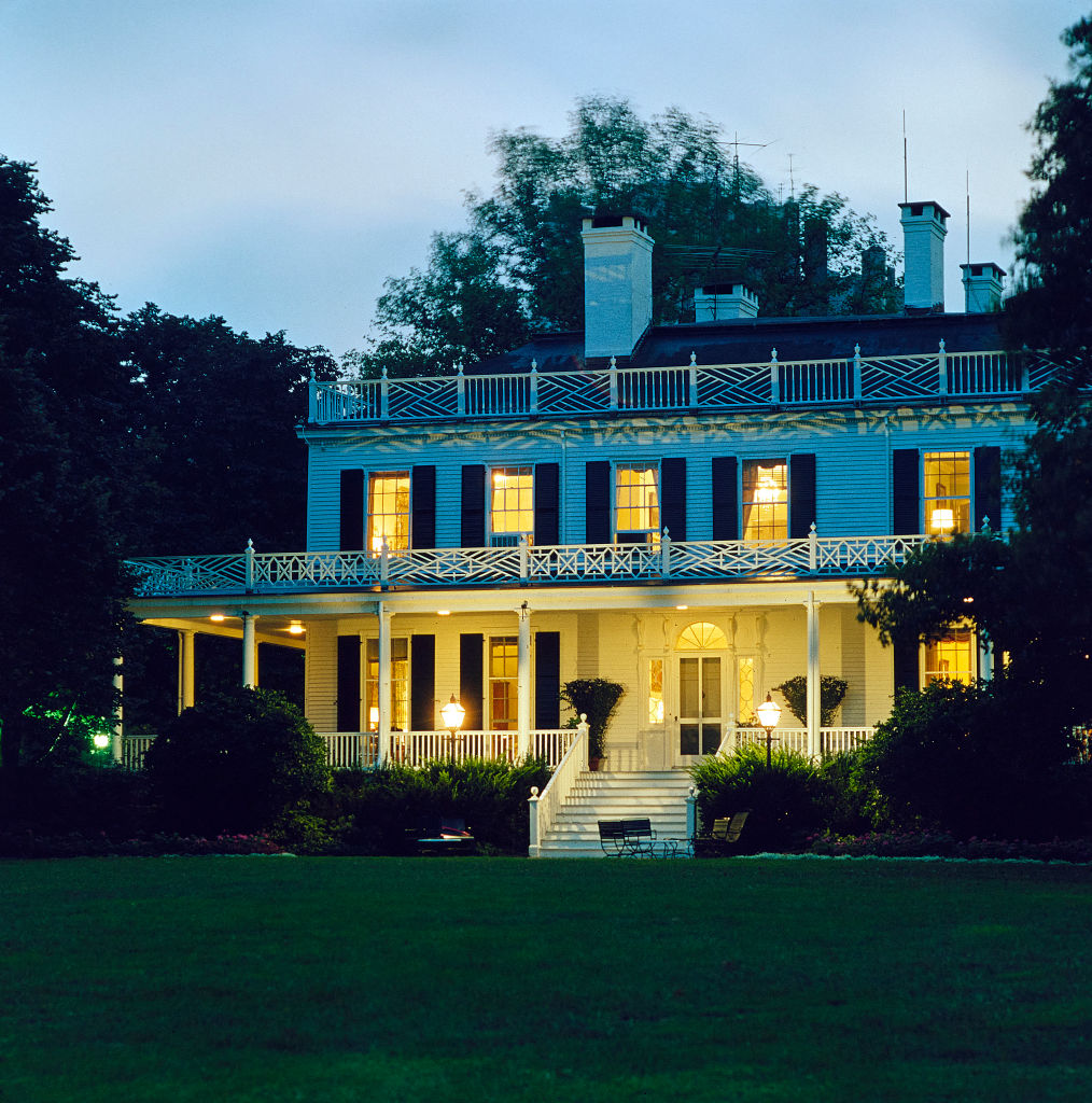 Early Addition: Gracie Mansion break-in revives the old question of where Mayor Adams actually lives