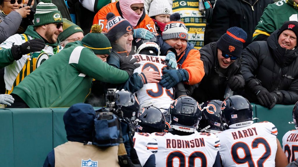 Bears shock Packers with punt return trickery for touchdown