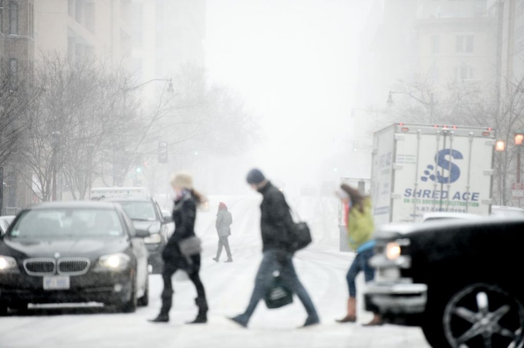 D.C. area preps for first snowstorm in 3 years
