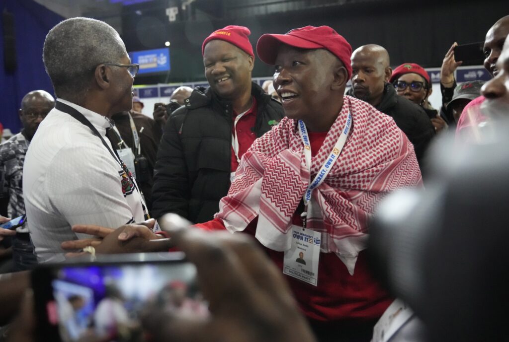Trump Cuts Off Funding to South Africa over Racial Land Confiscation