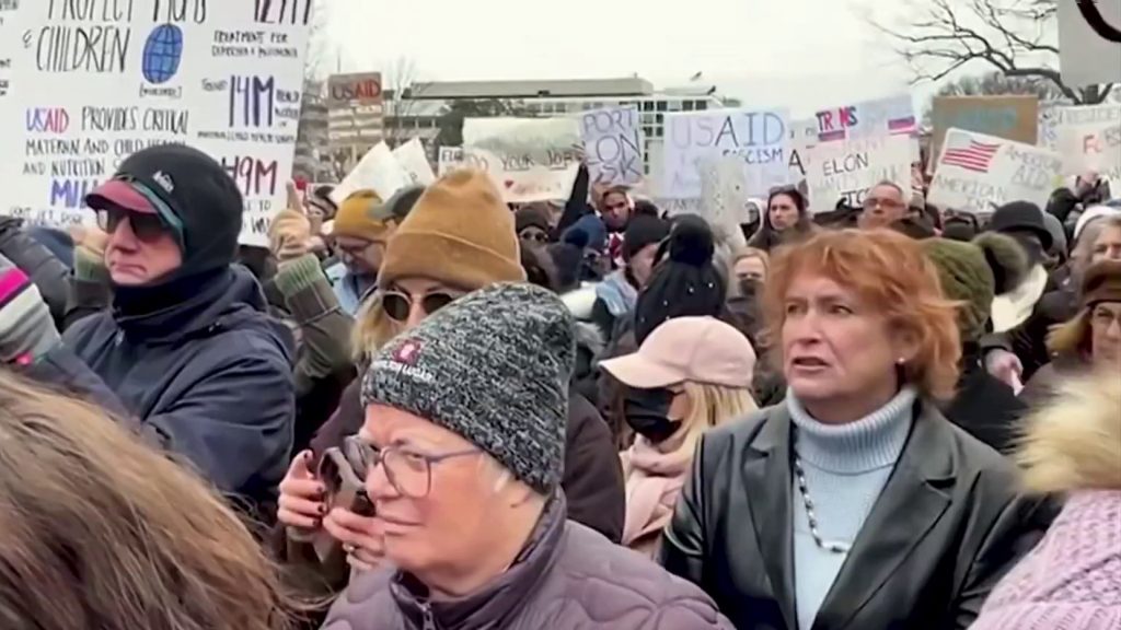 What happens after judges order reinstatement of federal workers – NBC4 Washington