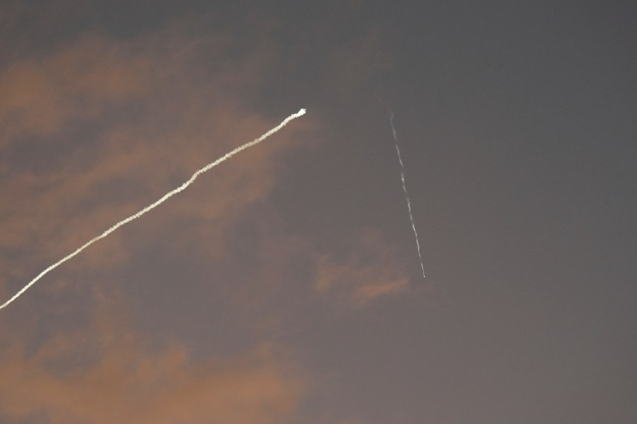 Iranian missile barrage strikes Israel after deadline Trump announced for ceasefire passes