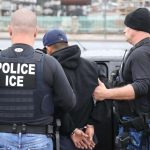 PODCAST: ¿Qué les pasó a algunos inmigrantes después de ser arrestados por agentes migratorios en Los Ángeles?